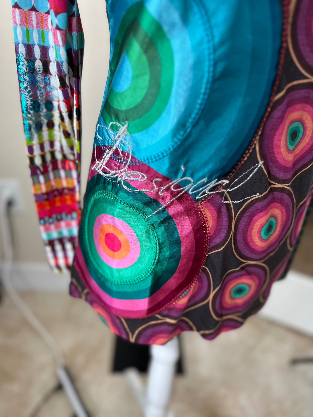Desigual Multicolor V Neck Cotton Blend Womens Top Size Medium NEW
