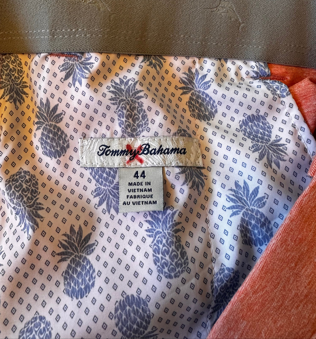 Tommy Bahama Coral Stretch On Par Golf Shorts Mens Size 38 NEW