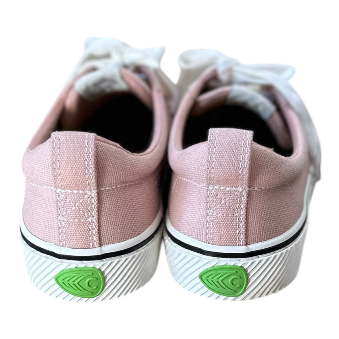 Cariuma Peanuts Rose Canvas Skate Board Sneakers New Size 9